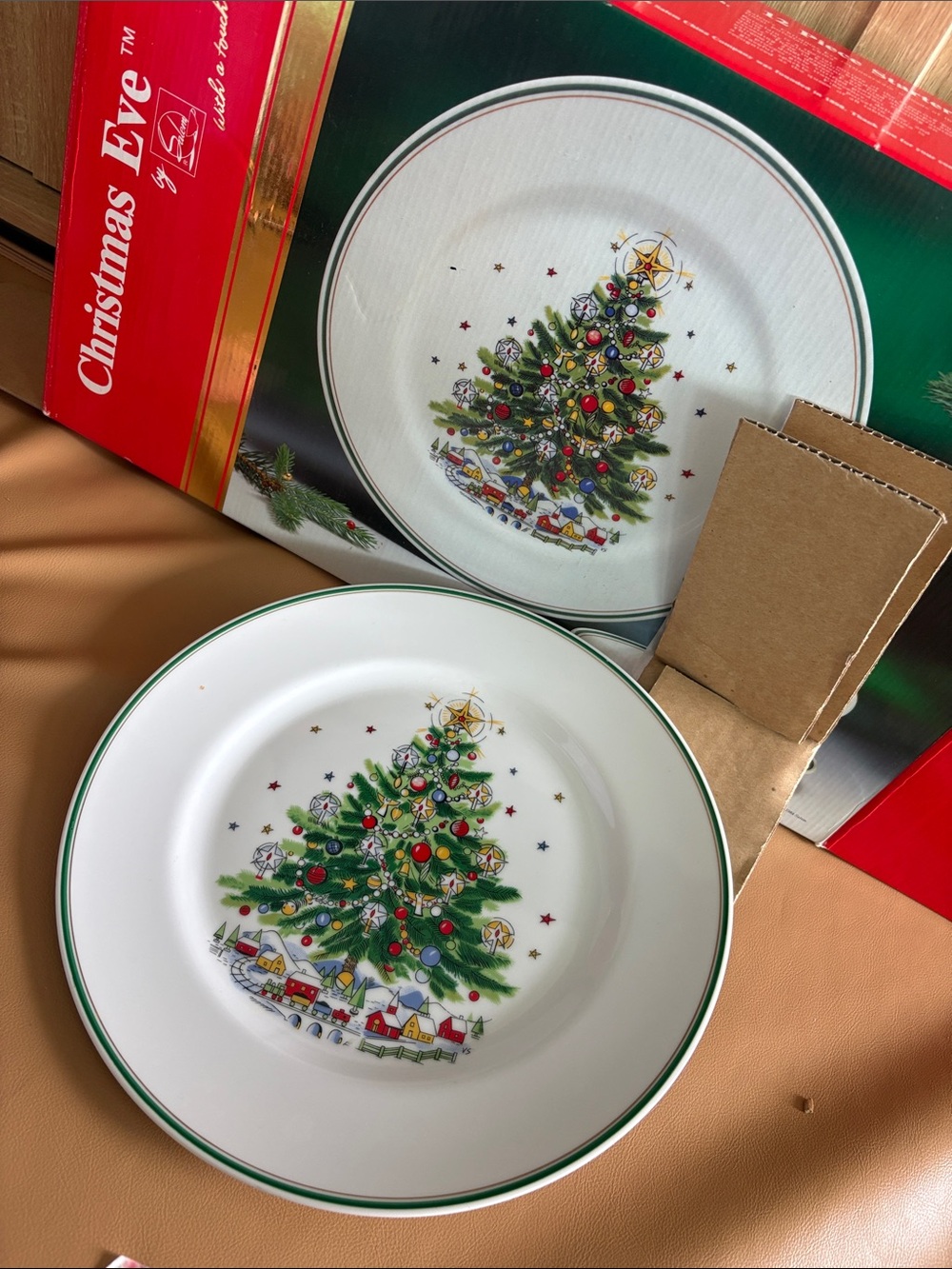 Vintage 1984 Salem Christmas eve porcelain fine china PLATE ONLY